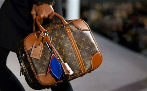 tas merk louis vuitton